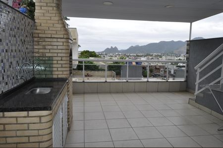 Casa de condomínio à venda com 194m², 3 quartos e 1 vagaVaranda