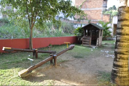 Casa de condomínio à venda com 194m², 3 quartos e 1 vagaÁrea comum