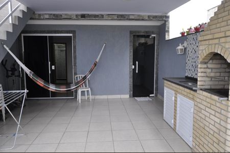 Casa de condomínio à venda com 194m², 3 quartos e 1 vagaVaranda
