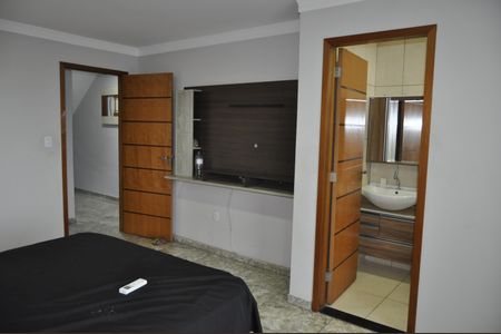 Casa de condomínio à venda com 194m², 3 quartos e 1 vagaSuíte 1