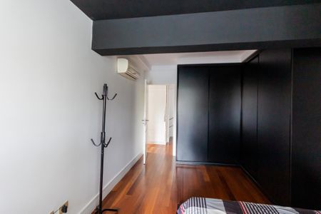 Casa à venda com 470m², 4 quartos e 5 vagasSuíte 1