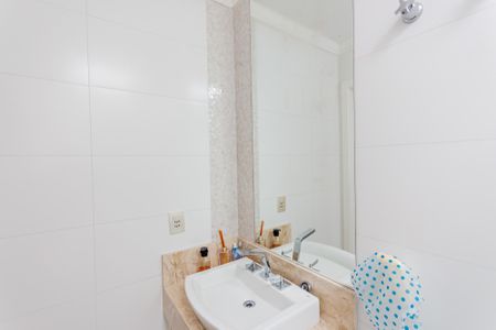 Casa à venda com 470m², 4 quartos e 5 vagasBanheiro da Suíte 4