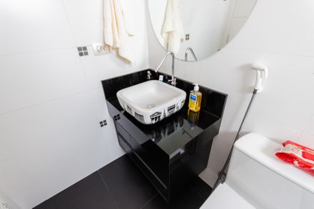 Casa à venda com 470m², 4 quartos e 5 vagasBanheiro da Suíte 1