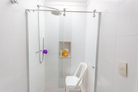 Casa à venda com 470m², 4 quartos e 5 vagasBanheiro da Suíte 4