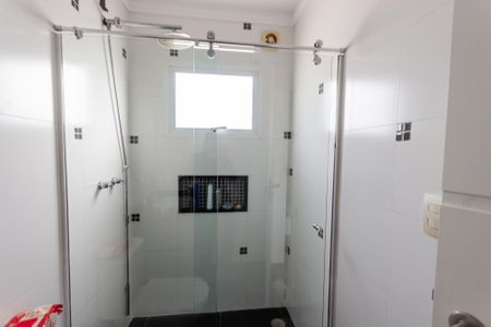 Casa à venda com 470m², 4 quartos e 5 vagasBanheiro da Suíte 1