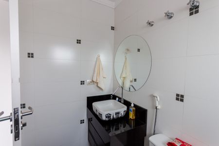 Casa à venda com 470m², 4 quartos e 5 vagasBanheiro da Suíte 1