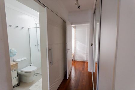 Casa à venda com 470m², 4 quartos e 5 vagasSuíte 4