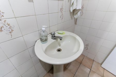 Casa à venda com 160m², 2 quartos e sem vaga Casa à venda com 160m², 2 quartos e sem vagaBanheiro