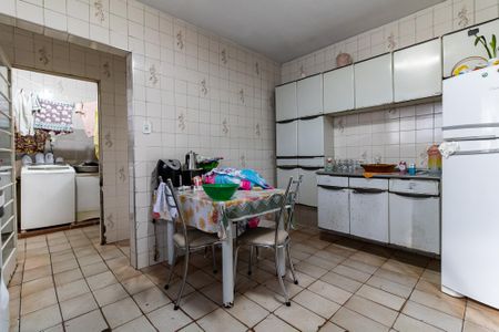 Casa à venda com 160m², 2 quartos e sem vaga Casa à venda com 160m², 2 quartos e sem vagaCozinha