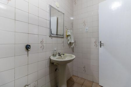 Casa à venda com 160m², 2 quartos e sem vaga Casa à venda com 160m², 2 quartos e sem vagaBanheiro