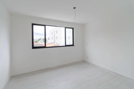 Casa à venda com 128m², 3 quartos e 2 vagasSuíte