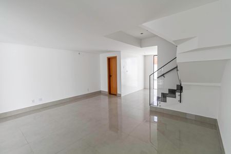 Casa à venda com 128m², 3 quartos e 2 vagasSala