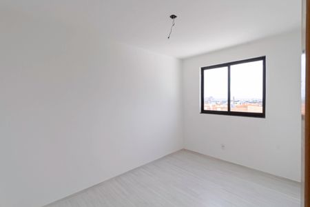 Casa à venda com 128m², 3 quartos e 2 vagasQuarto 2