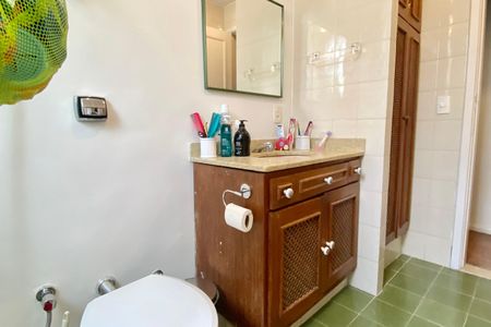 Apartamento à venda com 80m², 2 quartos e sem vagaBanheiro