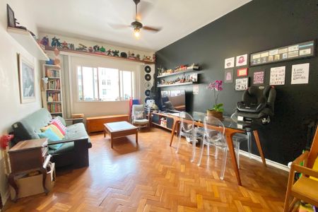 Apartamento à venda com 80m², 2 quartos e sem vagaSala