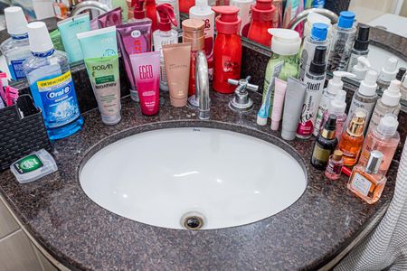 Casa à venda com 380m², 3 quartos e 2 vagasBanheiro Suite 1