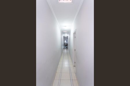 Casa à venda com 380m², 3 quartos e 2 vagasCorredor