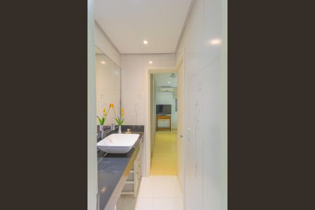 Casa de condomínio à venda com 88m², 3 quartos e 2 vagas Casa de condomínio à venda com 88m², 3 quartos e 2 vagasBanheiro