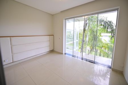 Casa de condomínio para alugar com 615m², 3 quartos e 4 vagasSuíte 3