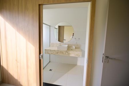 Casa de condomínio para alugar com 615m², 3 quartos e 4 vagasSuíte 2