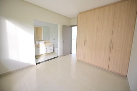Casa de condomínio para alugar com 615m², 3 quartos e 4 vagasSuíte 1