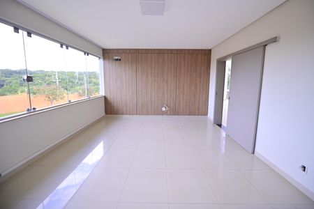 Casa de condomínio para alugar com 615m², 3 quartos e 4 vagasSala 2