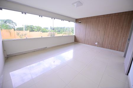 Casa de condomínio para alugar com 615m², 3 quartos e 4 vagasSala 2