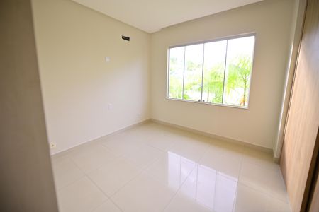 Casa de condomínio para alugar com 615m², 3 quartos e 4 vagasSuíte 2
