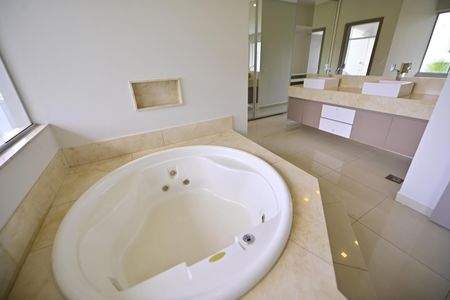 Casa de condomínio para alugar com 615m², 3 quartos e 4 vagasBanheiro Suíte 3