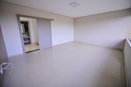 Casa de condomínio para alugar com 615m², 3 quartos e 4 vagasSala 2