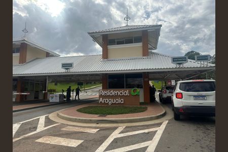 Casa de condomínio para alugar com 615m², 3 quartos e 4 vagasFachada