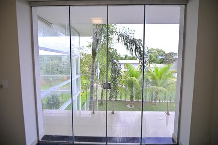 Casa de condomínio para alugar com 615m², 3 quartos e 4 vagasSuíte 3