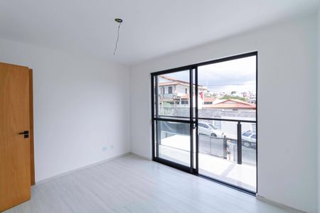 Casa à venda com 108m², 3 quartos e 2 vagasSuíte
