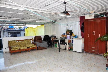 Casa à venda com 120m², 3 quartos e sem vagaÁrea Privativa