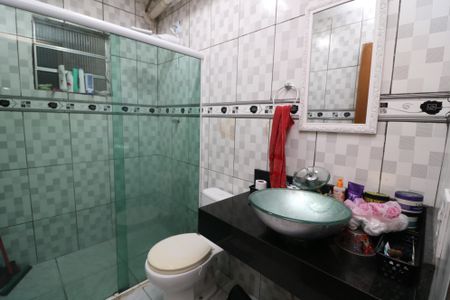 Casa à venda com 390m², 2 quartos e 2 vagasBanheiro