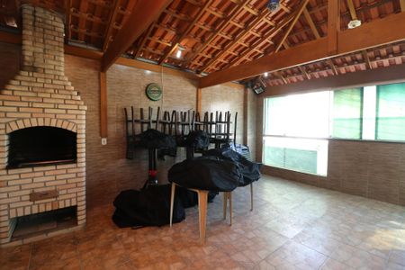 Casa à venda com 390m², 2 quartos e 2 vagasChurrasqueira