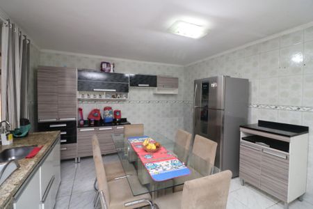 Casa à venda com 390m², 2 quartos e 2 vagasCozinha