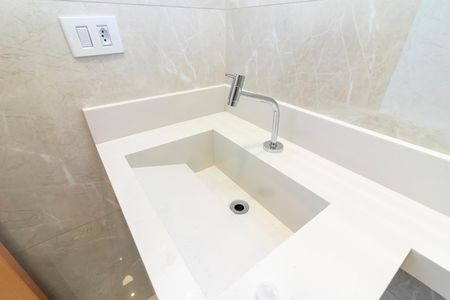 Casa à venda com 150m², 3 quartos e 3 vagasBanheiro da Suíte 2