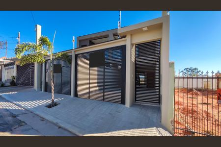 Casa à venda com 150m², 3 quartos e 3 vagasFachada