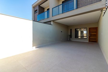 Casa à venda com 150m², 3 quartos e 3 vagasGaragem