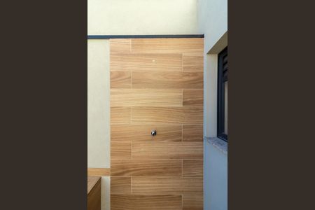 Casa à venda com 150m², 3 quartos e 3 vagasQuintal - Ducha