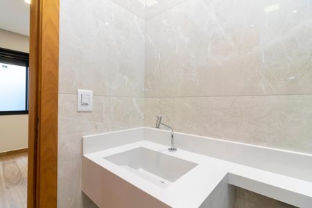 Casa à venda com 150m², 3 quartos e 3 vagasBanheiro da Suíte 3