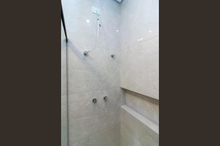 Casa à venda com 150m², 3 quartos e 3 vagasBanheiro da Suíte 2