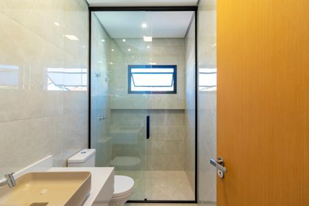 Casa à venda com 150m², 3 quartos e 3 vagasBanheiro da Suíte 1