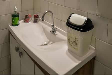 Apartamento para alugar com 63m², 2 quartos e sem vagaBanheiro