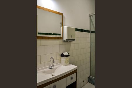 Apartamento para alugar com 63m², 2 quartos e sem vagaBanheiro