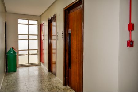 Apartamento para alugar com 63m², 2 quartos e sem vagaÁrea comum