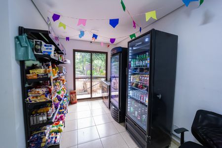 Apartamento para alugar com 56m², 3 quartos e 1 vagaMini Mercado