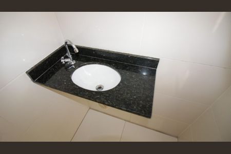 Casa à venda com 120m², 3 quartos e 2 vagas Casa à venda com 120m², 3 quartos e 2 vagasLavabo