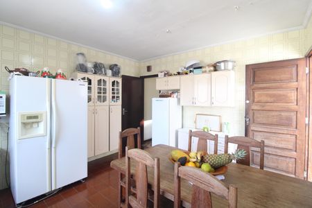 Casa à venda com 136m², 3 quartos e 2 vagasCozinha